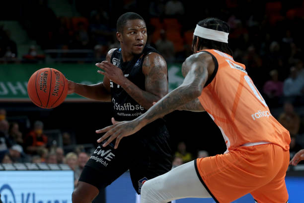 凭借一个快 凭借一个快